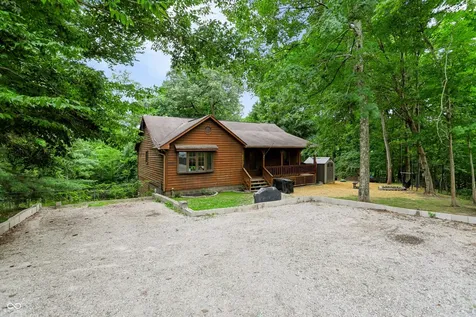 8265 S Metzel Lane Nineveh IN 46164