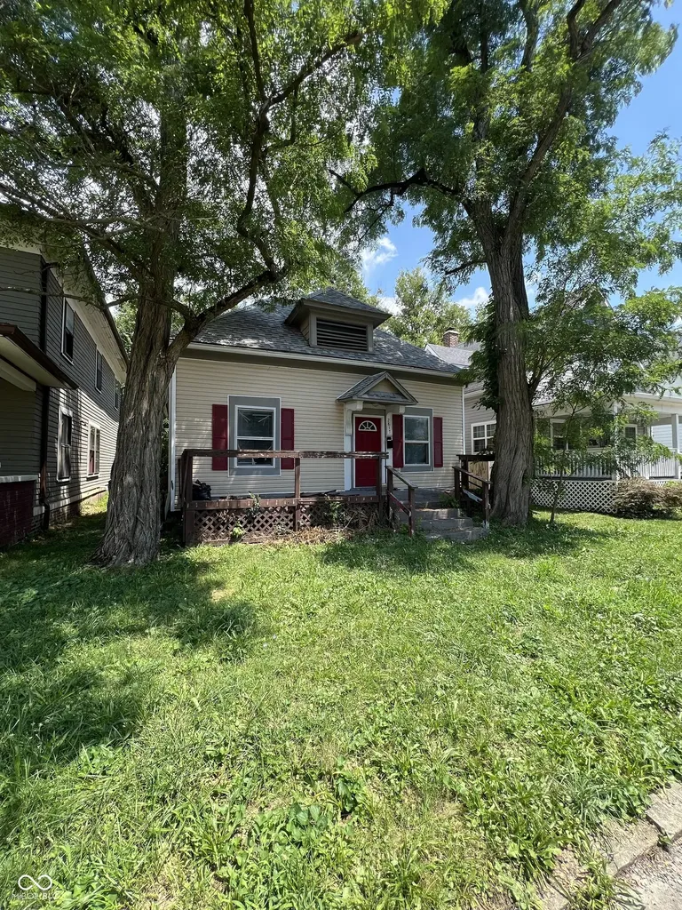 2817 N New Jersey Indianapolis IN 46205