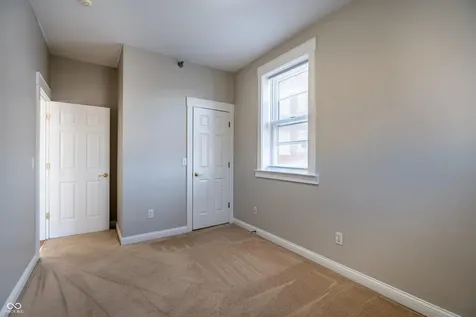 234 E 9th Street Indianapolis IN 46204