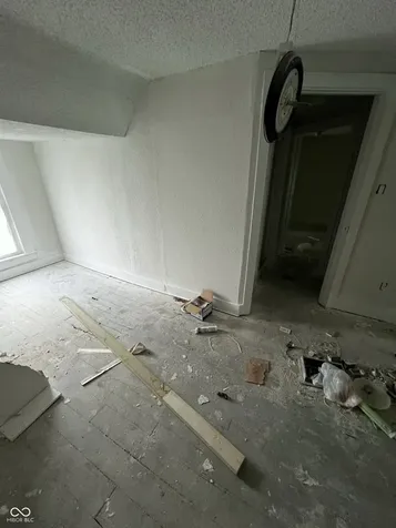 325 Harlan Indianapolis IN 46201