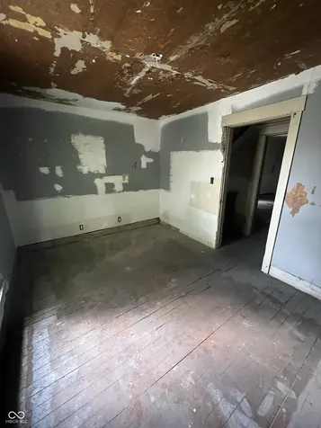 325 Harlan Indianapolis IN 46201