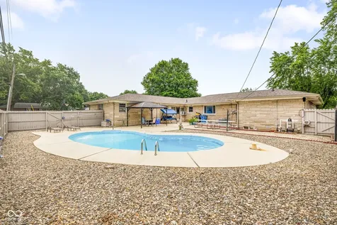 4052 Mary Kay Drive Indianapolis IN 46221