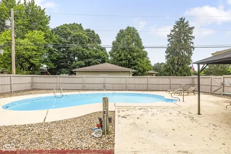 4052 Mary Kay Drive Indianapolis IN 46221