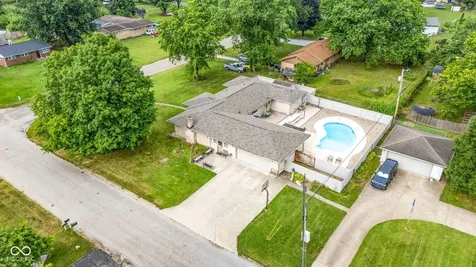 4052 Mary Kay Drive Indianapolis IN 46221