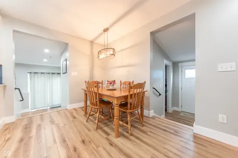 1004 Washington Street Hope IN 47246