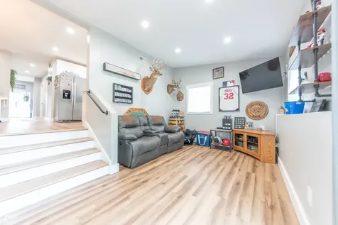 1004 Washington Street Hope IN 47246