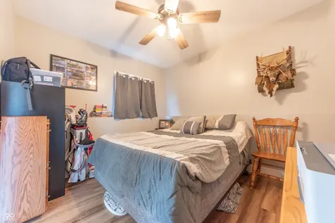 1004 Washington Street Hope IN 47246