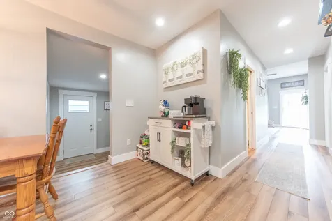 1004 Washington Street Hope IN 47246