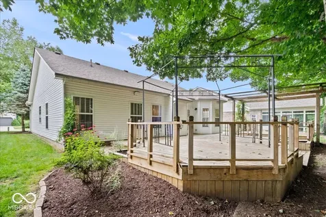 5882 Lost Oaks Drive Carmel IN 46033