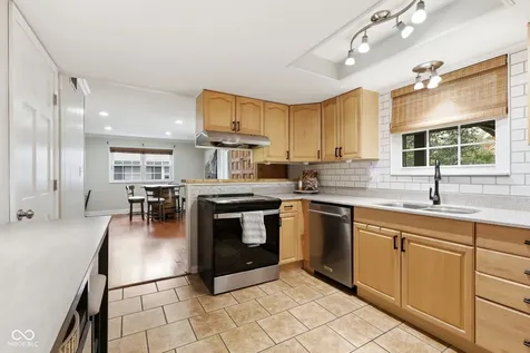 5866 N Olney Street Indianapolis IN 46220