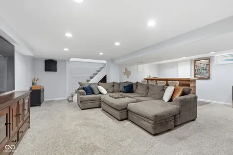 5866 N Olney Street Indianapolis IN 46220
