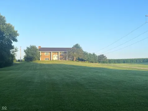 5629 S 100 W Crawfordsville IN 47933