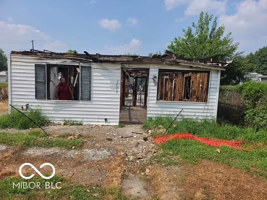 1702 E Gimber Street E Indianapolis IN 46203