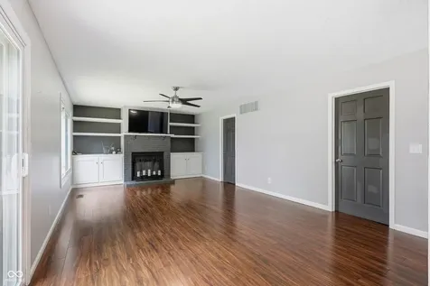 245 Whispering Willow Court Noblesville IN 46060