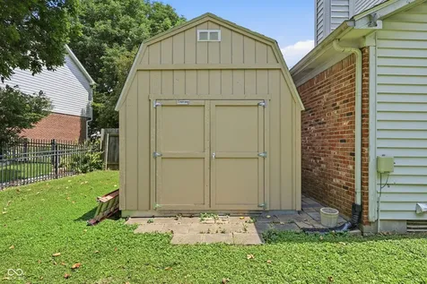 245 Whispering Willow Court Noblesville IN 46060