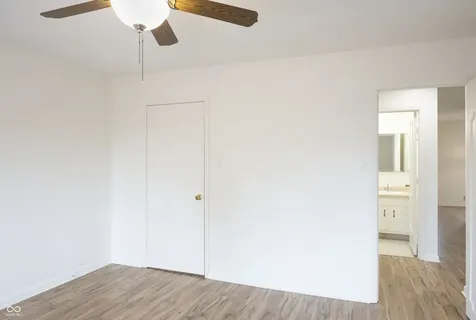 8503 Canterbury W Indianapolis IN 46260