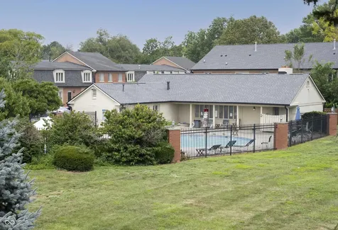 8503 Canterbury W Indianapolis IN 46260