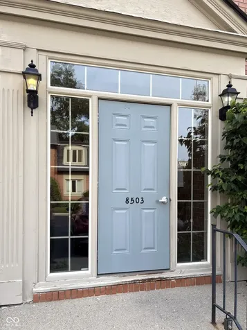 8503 Canterbury W Indianapolis IN 46260