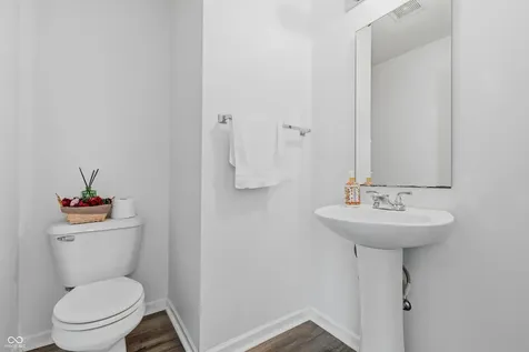 8931 Nest Way Indianapolis IN 46231