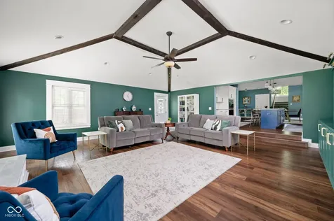 544 Amos Drive Zionsville IN 46077
