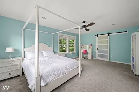544 Amos Drive Zionsville IN 46077