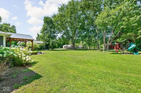 544 Amos Drive Zionsville IN 46077