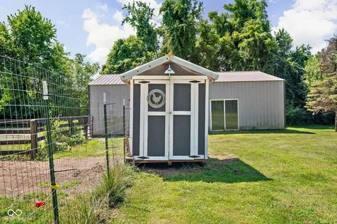544 Amos Drive Zionsville IN 46077