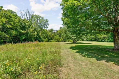 544 Amos Drive Zionsville IN 46077