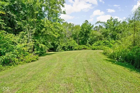544 Amos Drive Zionsville IN 46077