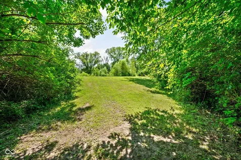 544 Amos Drive Zionsville IN 46077