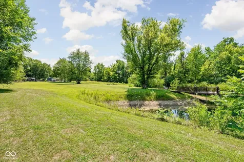 544 Amos Drive Zionsville IN 46077