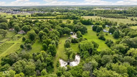 544 Amos Drive Zionsville IN 46077