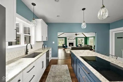 544 Amos Drive Zionsville IN 46077