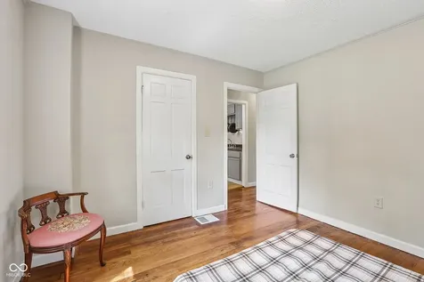 4442 Primrose Avenue Indianapolis IN 46205