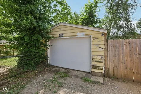 4442 Primrose Avenue Indianapolis IN 46205