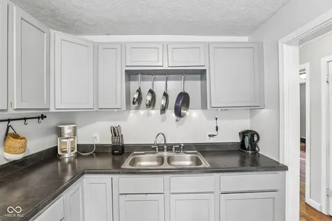4442 Primrose Avenue Indianapolis IN 46205