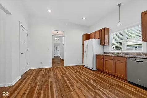 203 W Union Street Waynetown IN 47990