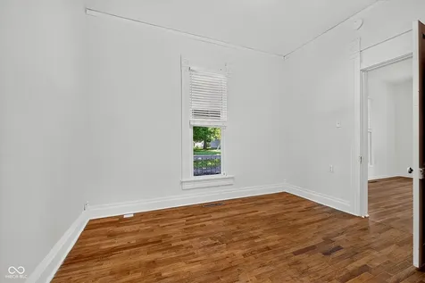203 W Union Street Waynetown IN 47990