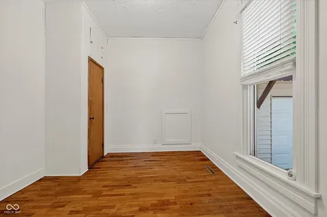 203 W Union Street Waynetown IN 47990