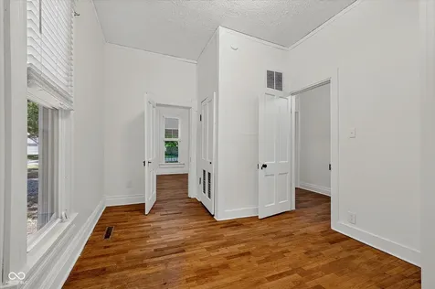 203 W Union Street Waynetown IN 47990
