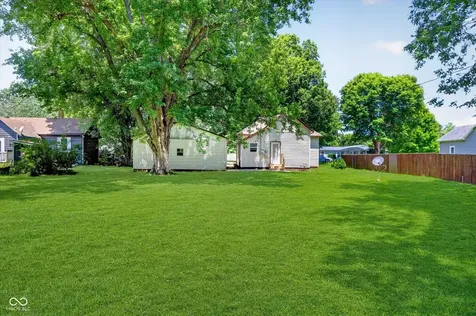 203 W Union Street Waynetown IN 47990