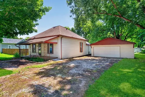 203 W Union Street Waynetown IN 47990