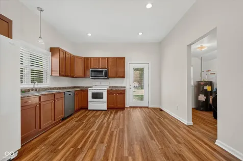 203 W Union Street Waynetown IN 47990