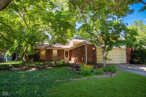 7534 Carolling Way Indianapolis IN 46237