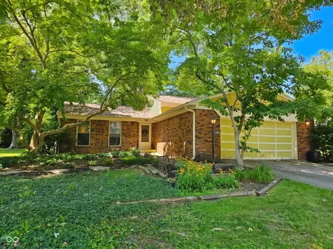 7534 Carolling Way Indianapolis IN 46237
