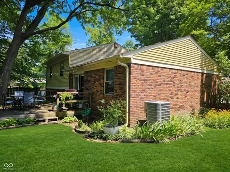 7534 Carolling Way Indianapolis IN 46237