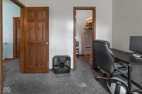 520 Farley Drive Indianapolis IN 46214