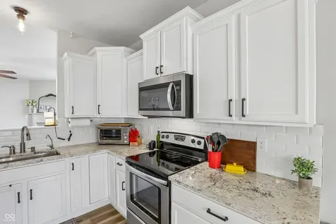 11186 Van Buren Place Fishers IN 46038