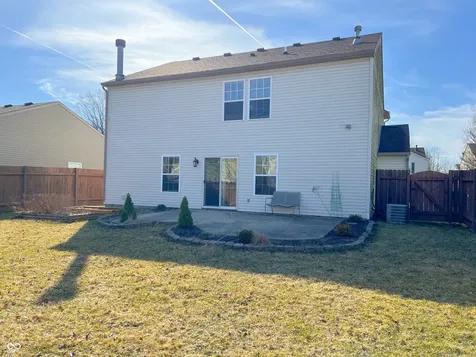 14243 Holly Berry Circle Fishers IN 46038
