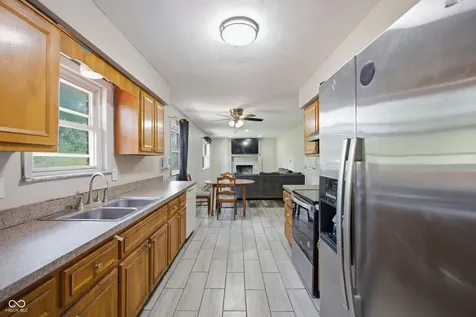 6932 W 10th Street Indianapolis IN 46214